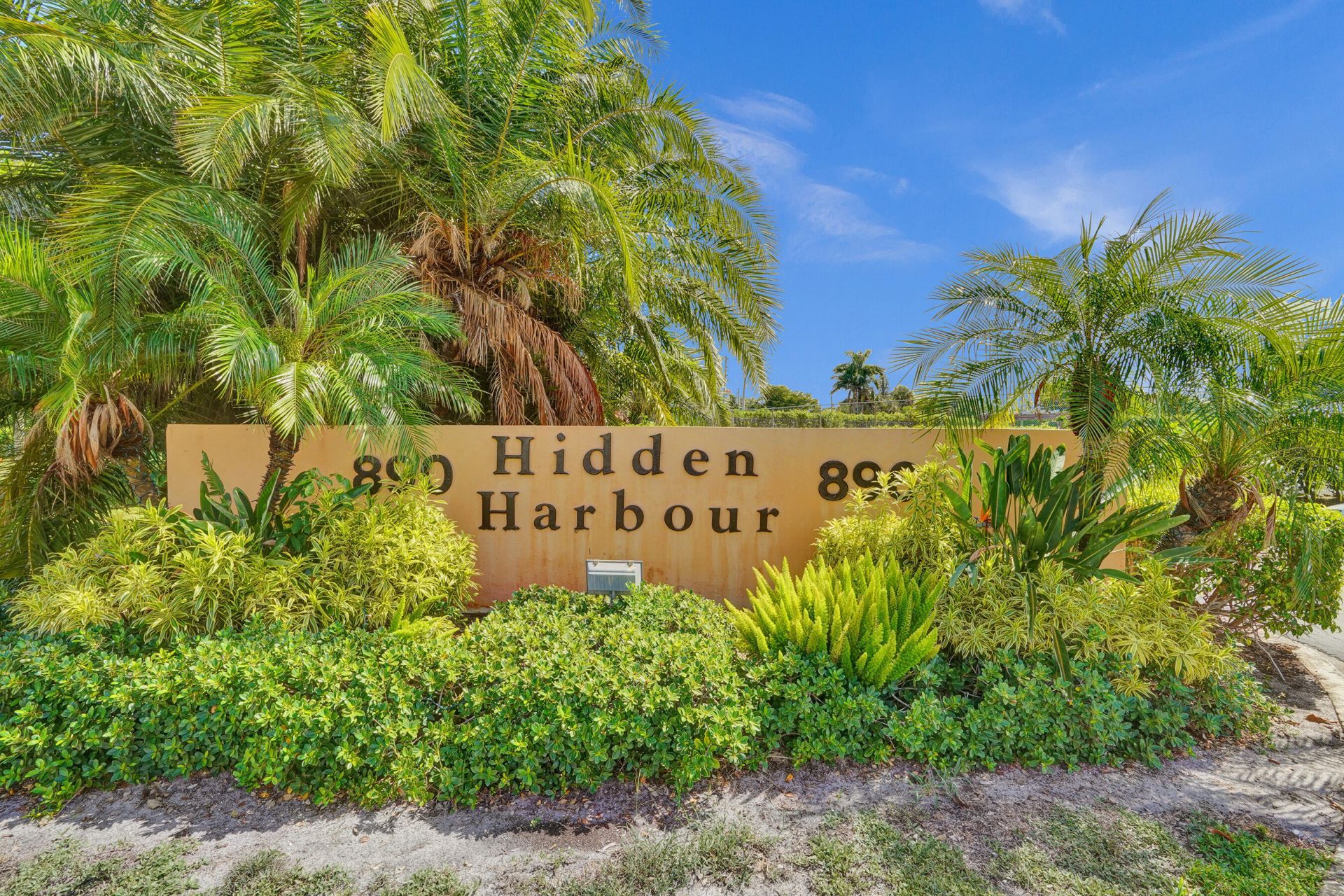 890 N Federal Highway, Unit 410, Lantana, FL 33462 Photo