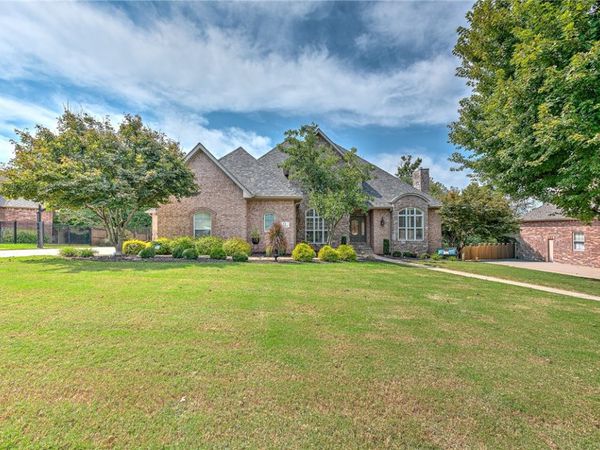 5 Robson Way, Bentonville, AR 72712