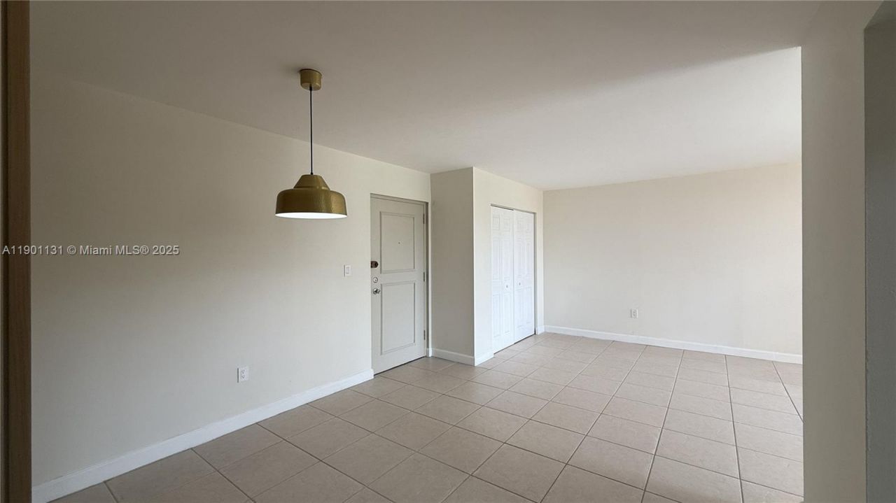 9440 W Flagler St, Unit 306, Miami, FL 33174 Photo