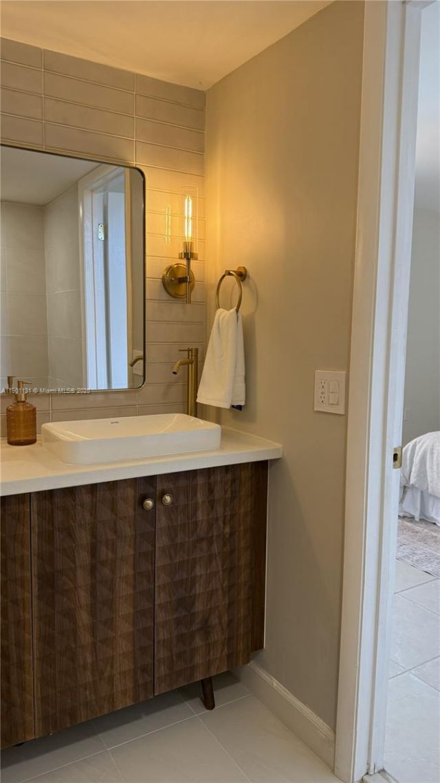 9440 W Flagler St, Unit 306, Miami, FL 33174 Photo