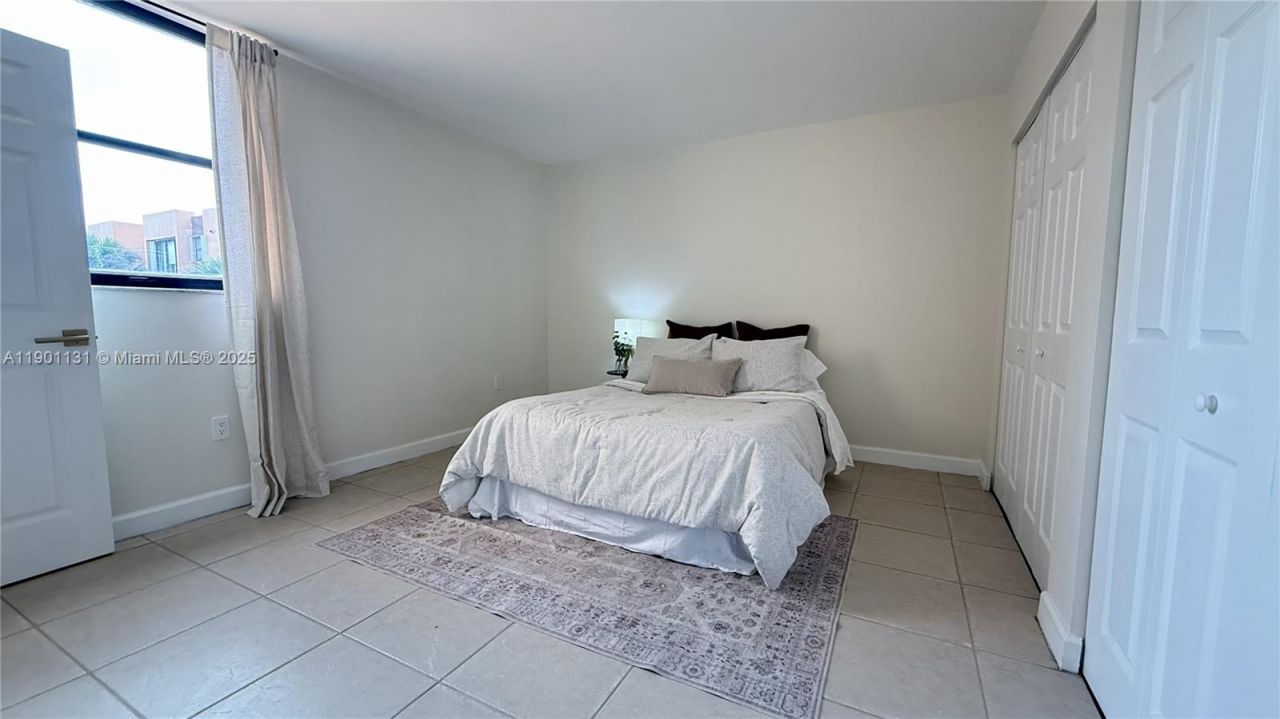 9440 W Flagler St, Unit 306, Miami, FL 33174 Photo