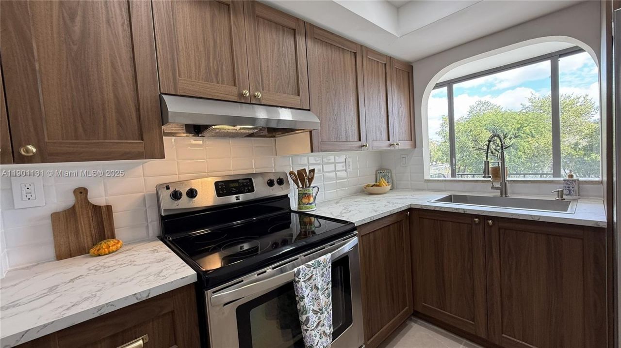 9440 W Flagler St, Unit 306, Miami, FL 33174 Photo