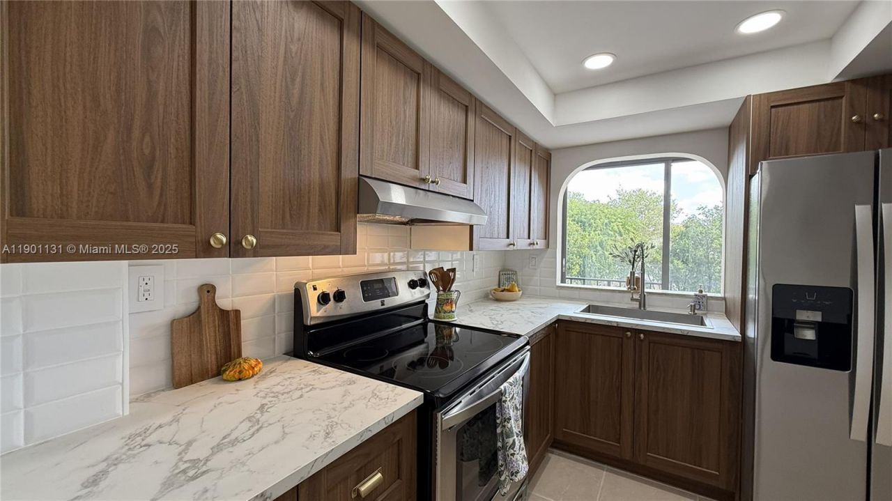 9440 W Flagler St, Unit 306, Miami, FL 33174 Photo