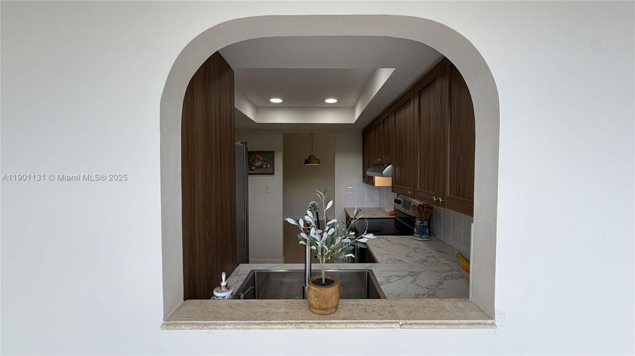 9440 W Flagler St, Unit 306, Miami, FL 33174 Photo