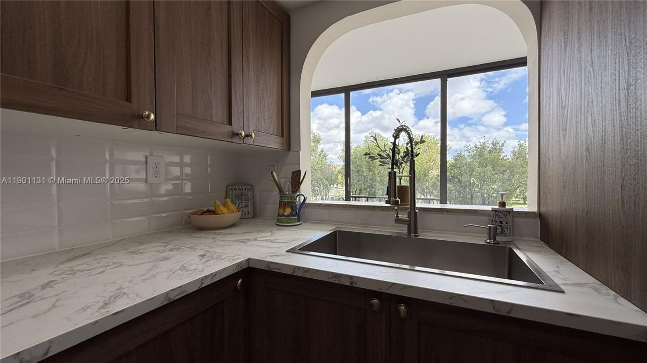 9440 W Flagler St, Unit 306, Miami, FL 33174 Photo