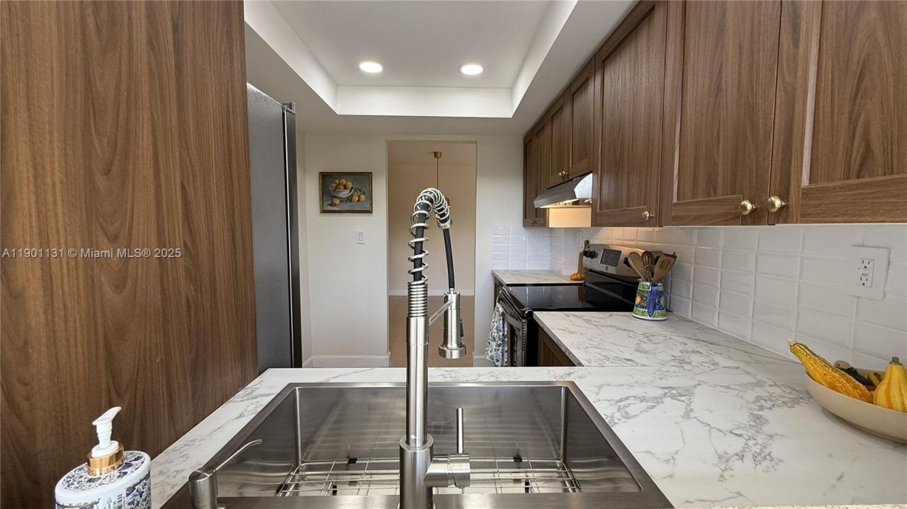 9440 W Flagler St, Unit 306, Miami, FL 33174 Photo