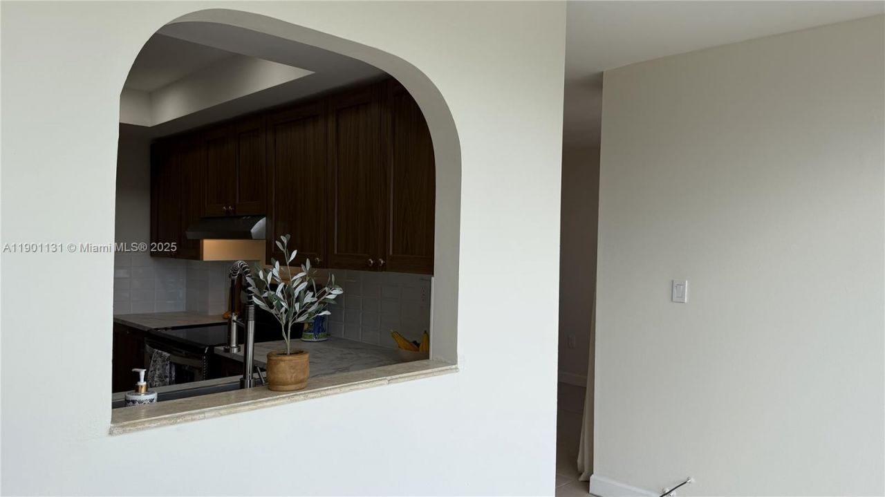 9440 W Flagler St, Unit 306, Miami, FL 33174 Photo