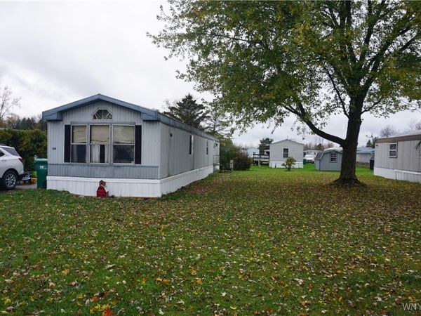 100 Pioneer Lane, Delevan, NY 14042