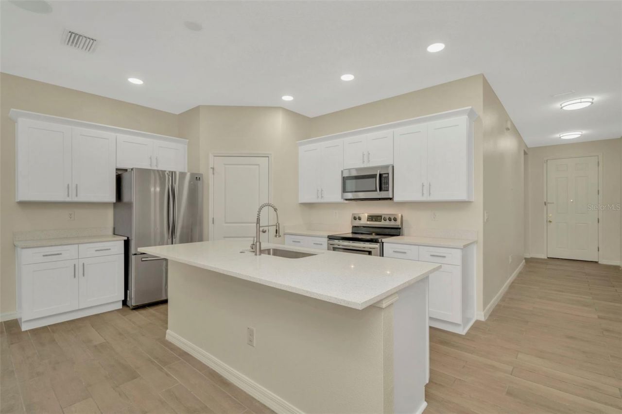 12542 Candleberry Circle, Tampa, FL 33635 Photo