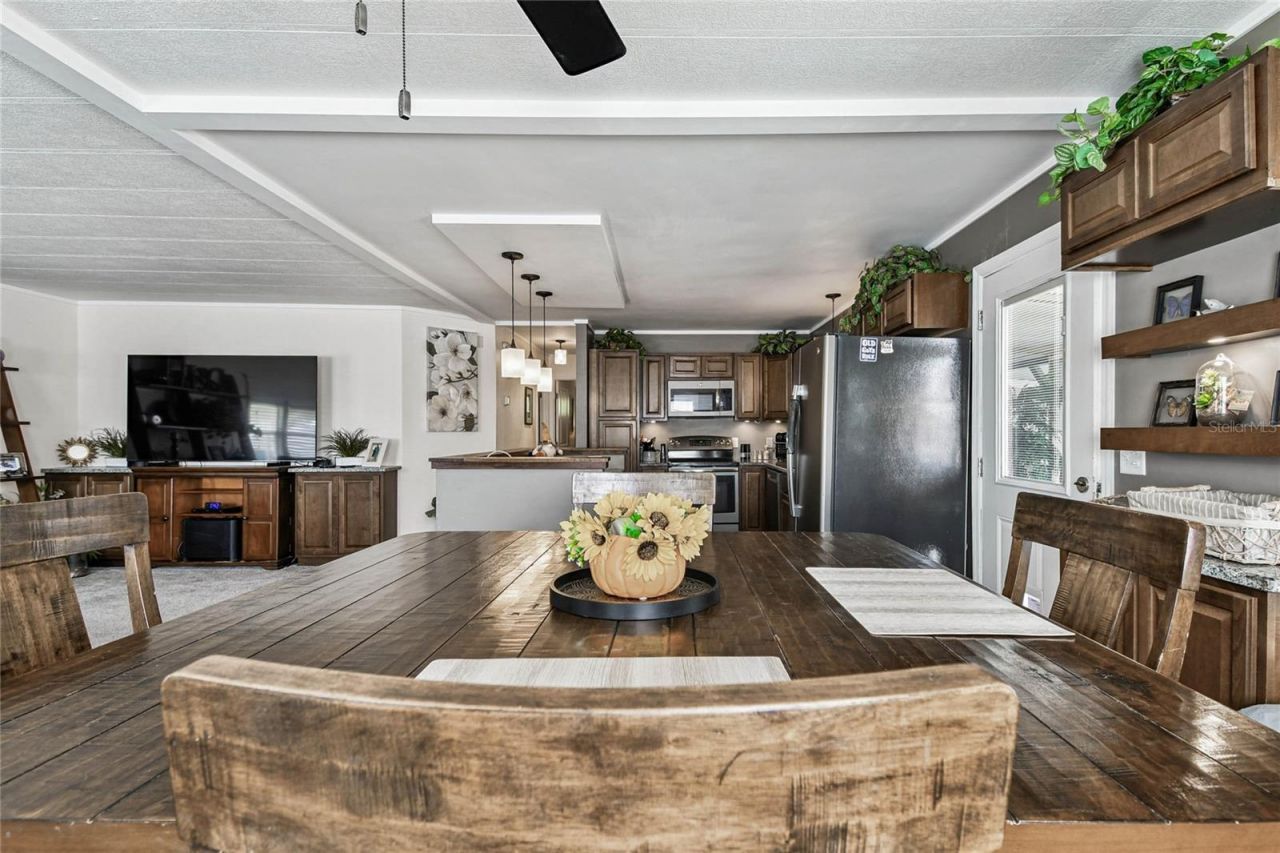 209 E 52nd Avenue Plaza E, Bradenton, FL 34203 Photo