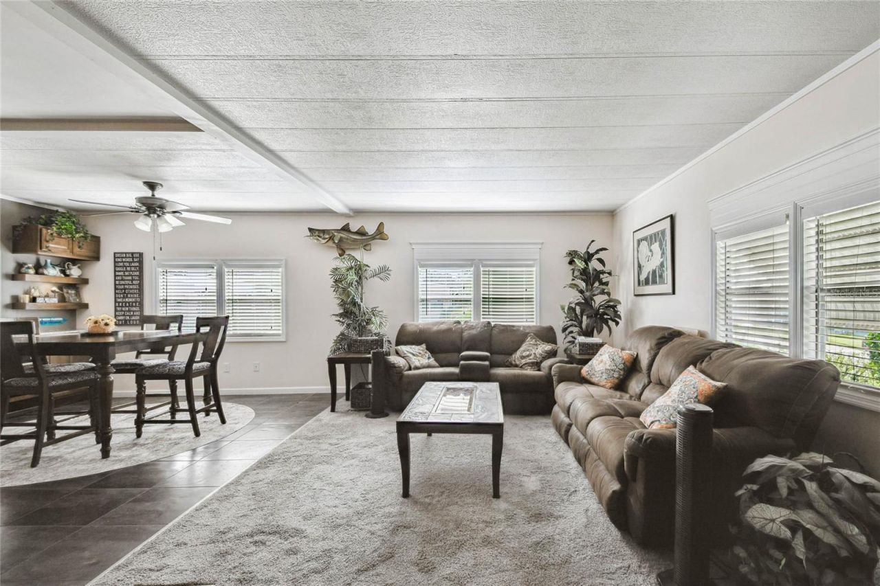 209 E 52nd Avenue Plaza E, Bradenton, FL 34203 Photo