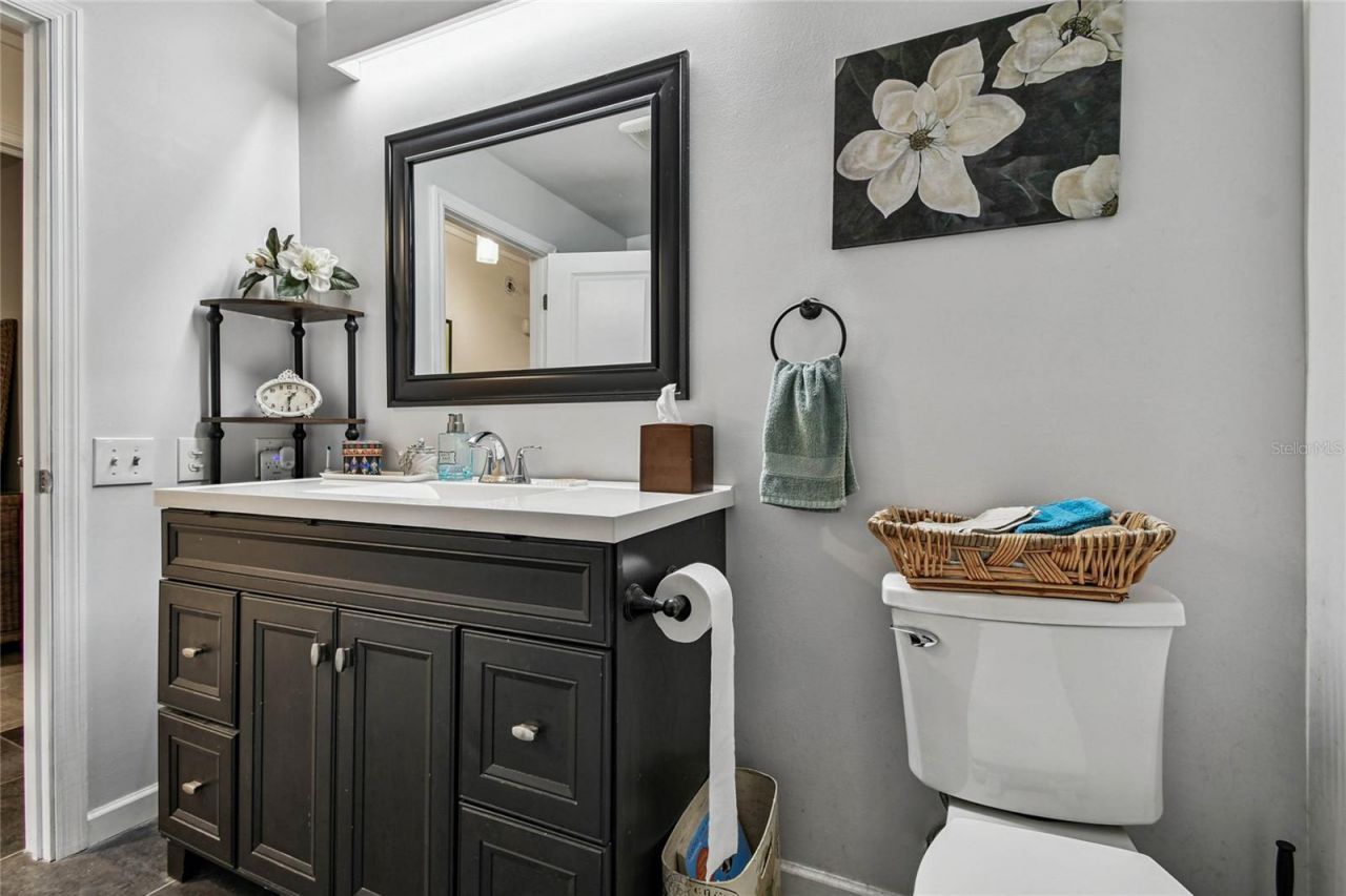 209 E 52nd Avenue Plaza E, Bradenton, FL 34203 Photo