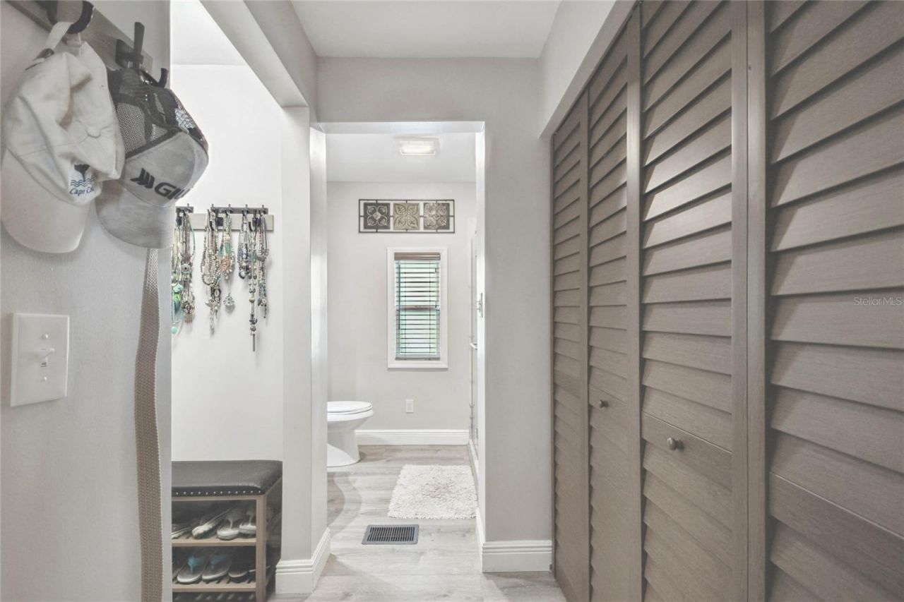 209 E 52nd Avenue Plaza E, Bradenton, FL 34203 Photo