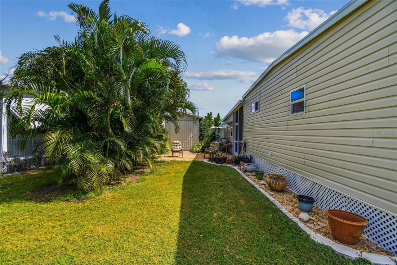 209 E 52nd Avenue Plaza E, Bradenton, FL 34203 Photo