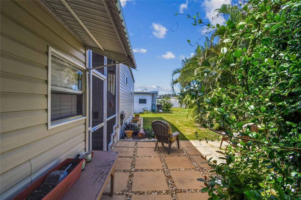 209 E 52nd Avenue Plaza E, Bradenton, FL 34203 Photo