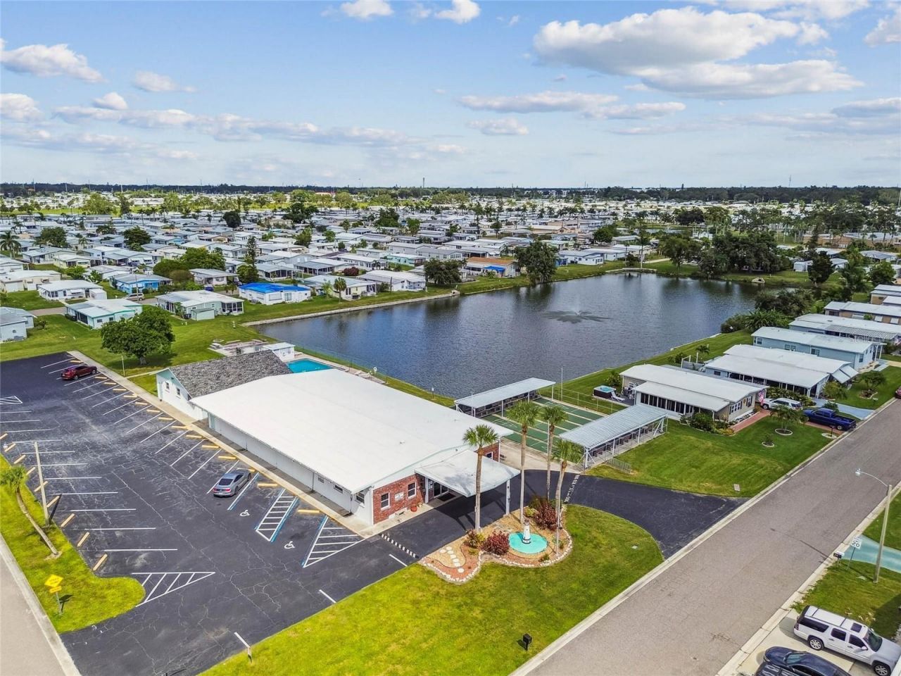 209 E 52nd Avenue Plaza E, Bradenton, FL 34203 Photo