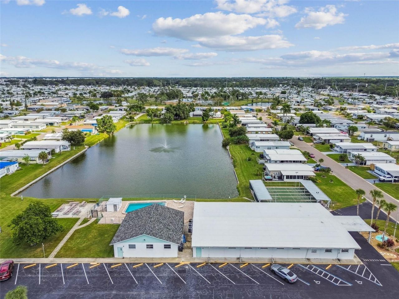 209 E 52nd Avenue Plaza E, Bradenton, FL 34203 Photo