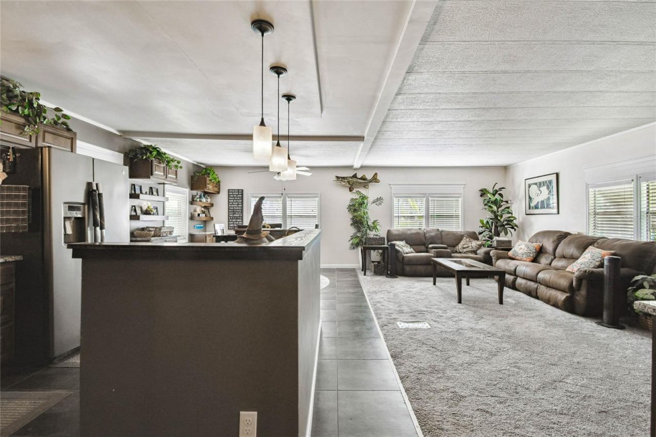 209 E 52nd Avenue Plaza E, Bradenton, FL 34203 Photo