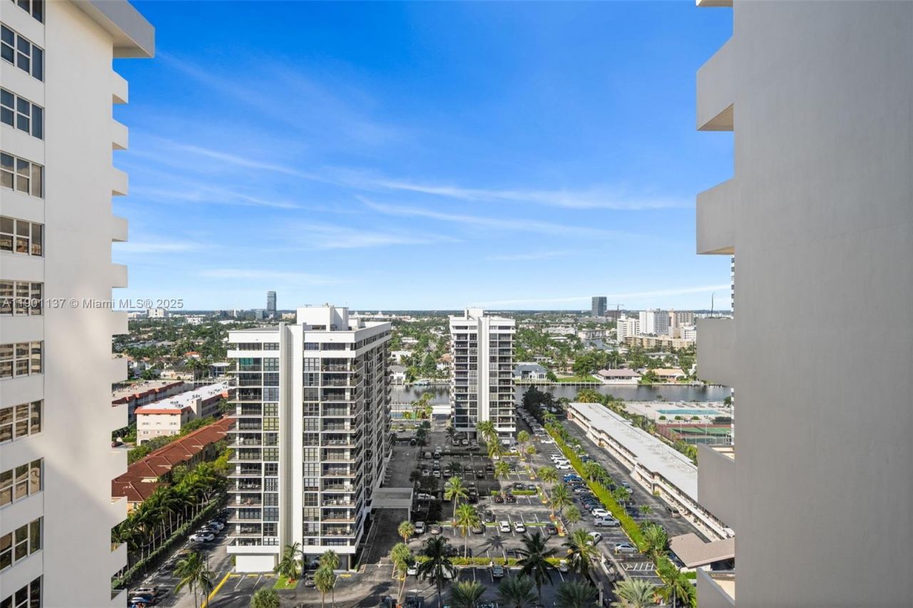 2030 S Ocean Dr, Unit 1701, Hallandale Beach, FL 33009 Photo