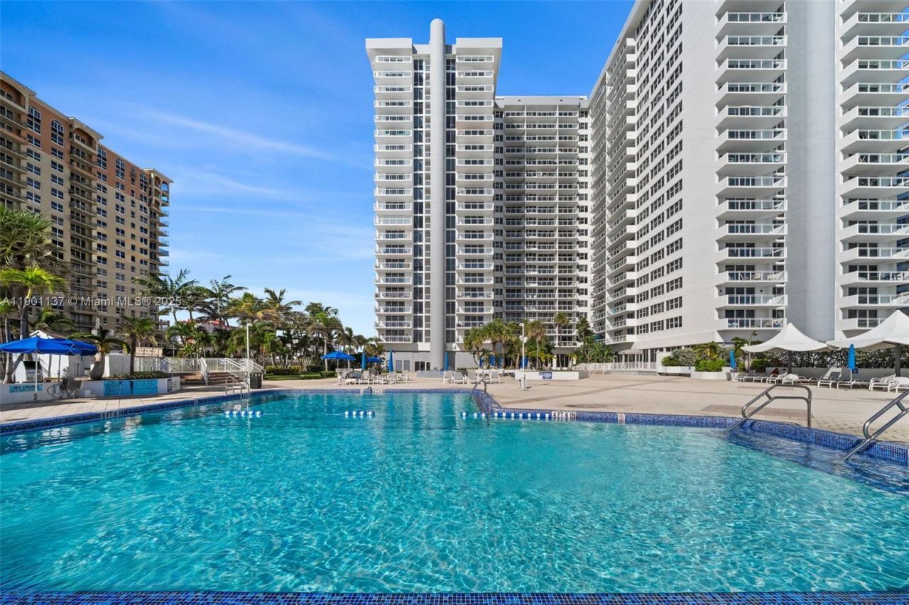 2030 S Ocean Dr, Unit 1701, Hallandale Beach, FL 33009 Photo