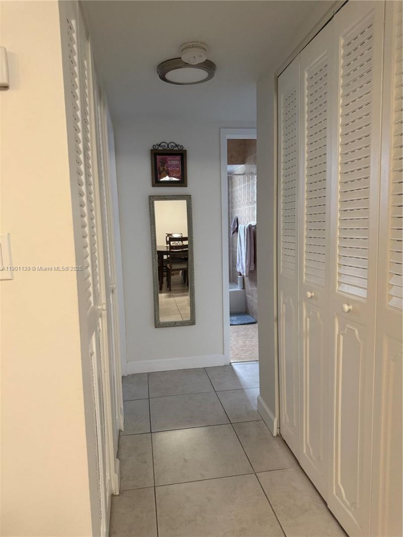 2850 Somerset Dr, Unit 202L, Lauderdale Lakes, FL 33311 Photo