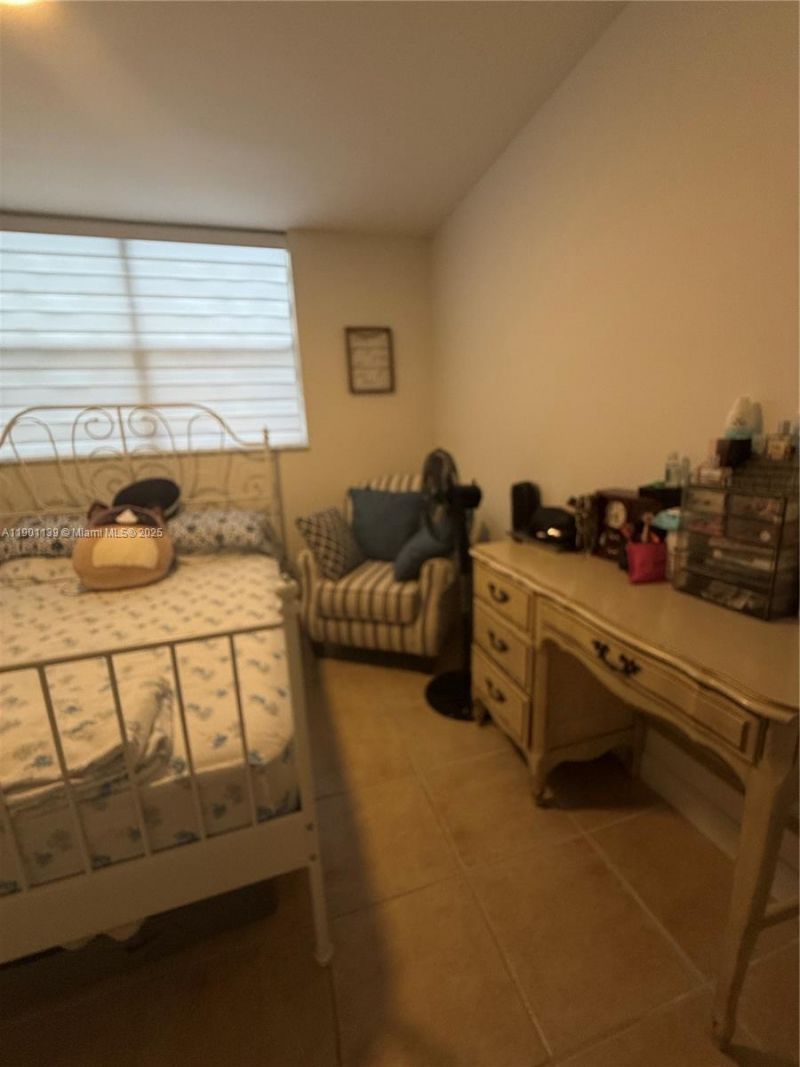2850 Somerset Dr, Unit 202L, Lauderdale Lakes, FL 33311 Photo
