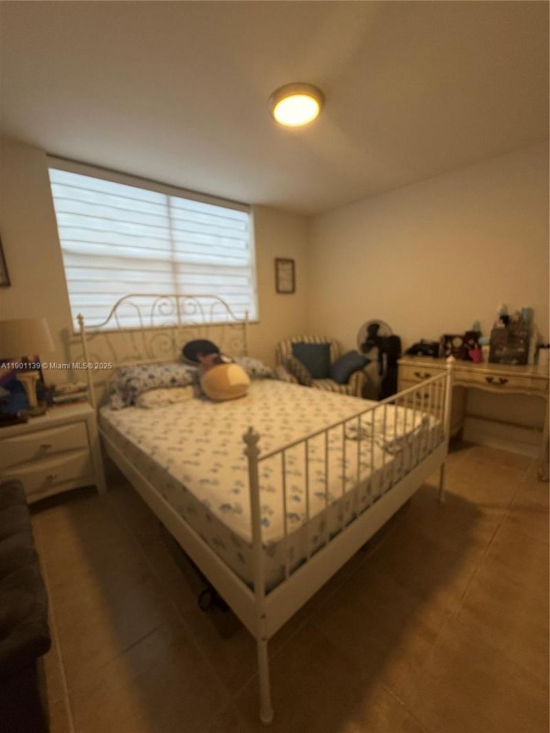 2850 Somerset Dr, Unit 202L, Lauderdale Lakes, FL 33311 Photo