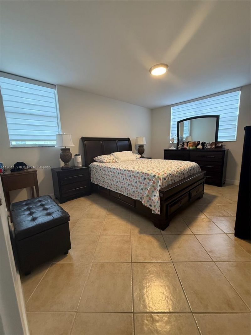 2850 Somerset Dr, Unit 202L, Lauderdale Lakes, FL 33311 Photo