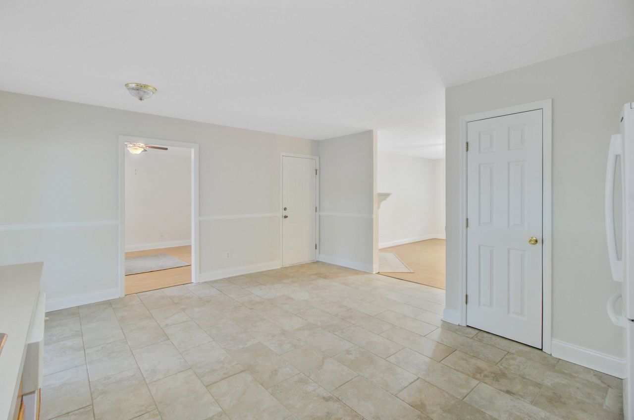 1232 Saylor Alley Photo 14