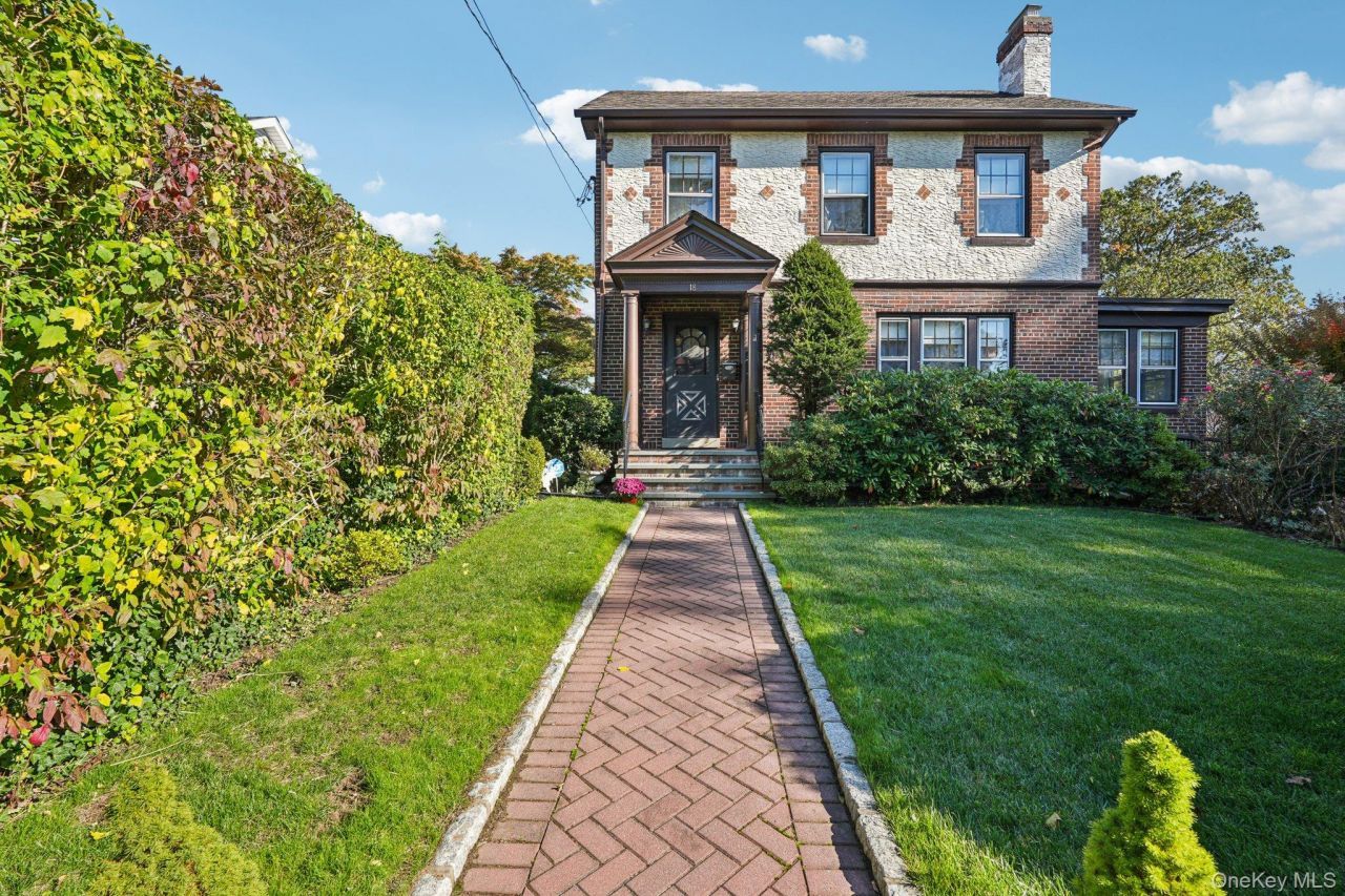 18 Chippewa Road, Yonkers, NY 10710 Main Photo