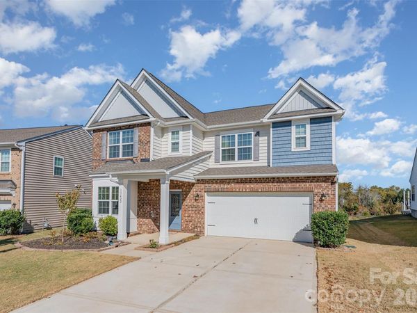 13422 Canterbury Castle Drive, Charlotte, NC 28273