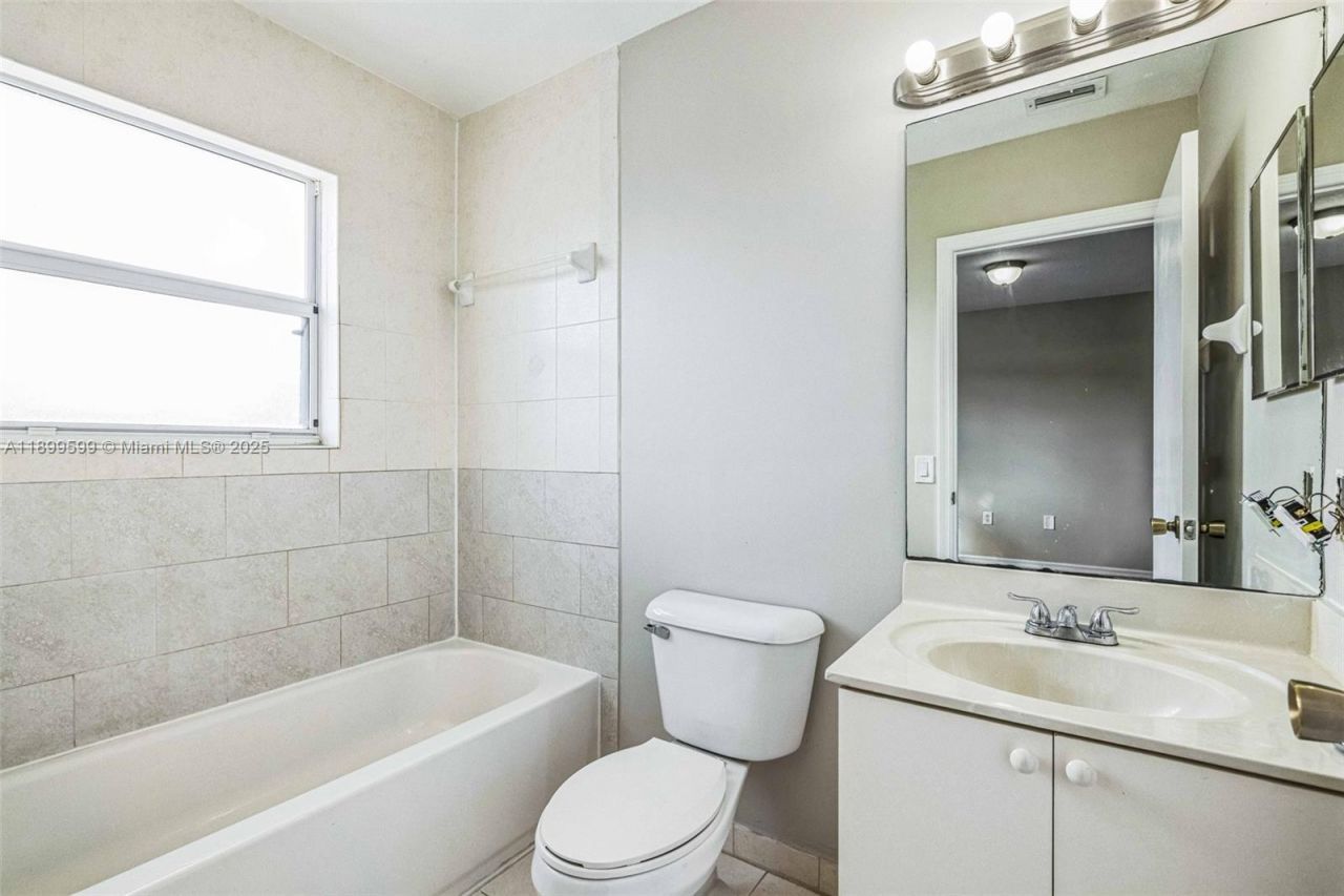 1655 SE 30th St, Homestead, FL 33035 Photo