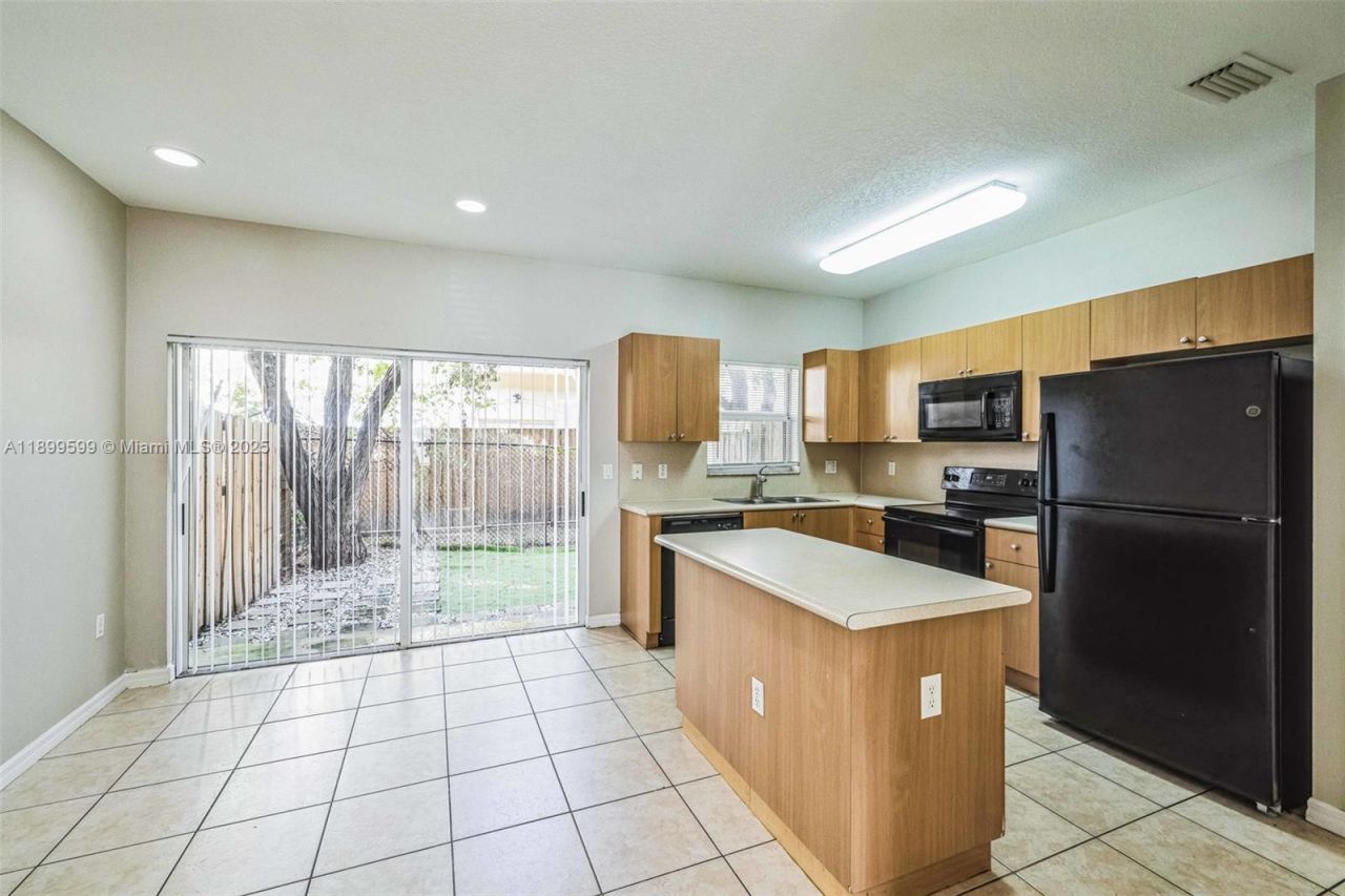 1655 SE 30th St, Homestead, FL 33035 Photo