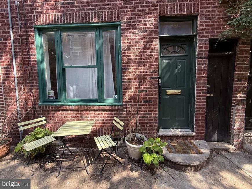 913 League Street, Philadelphia, PA 19147 Main Photo