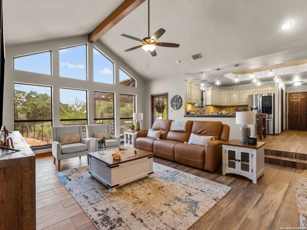 31421 Wild Oak Hill, Fair Oaks Ranch, TX 78015