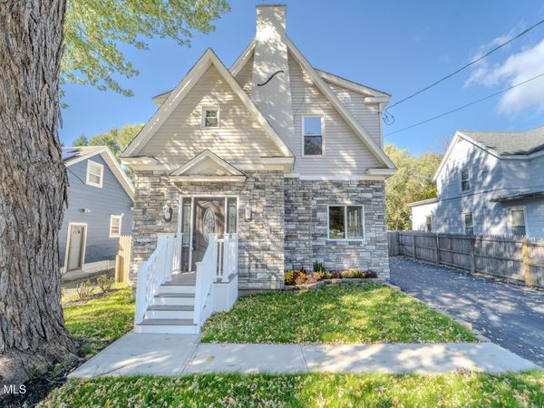 28 Everett Road, Colonie, NY 12205