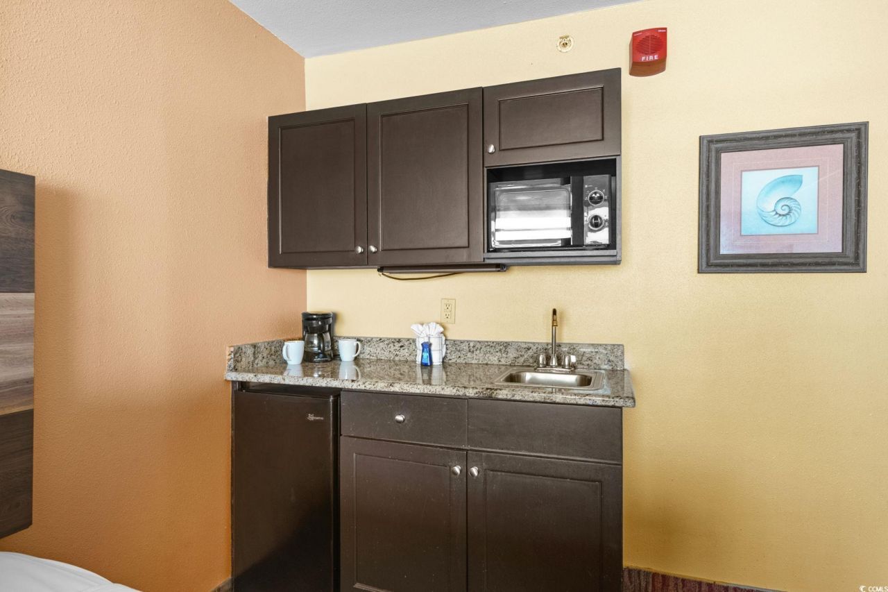 1501 S Ocean Blvd. Photo 9