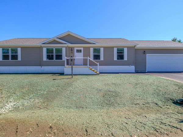 72 Diamondback Drive, Rochester, NH 03867