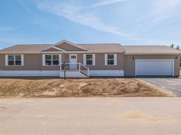 72 Diamondback Drive, Rochester, NH 03867