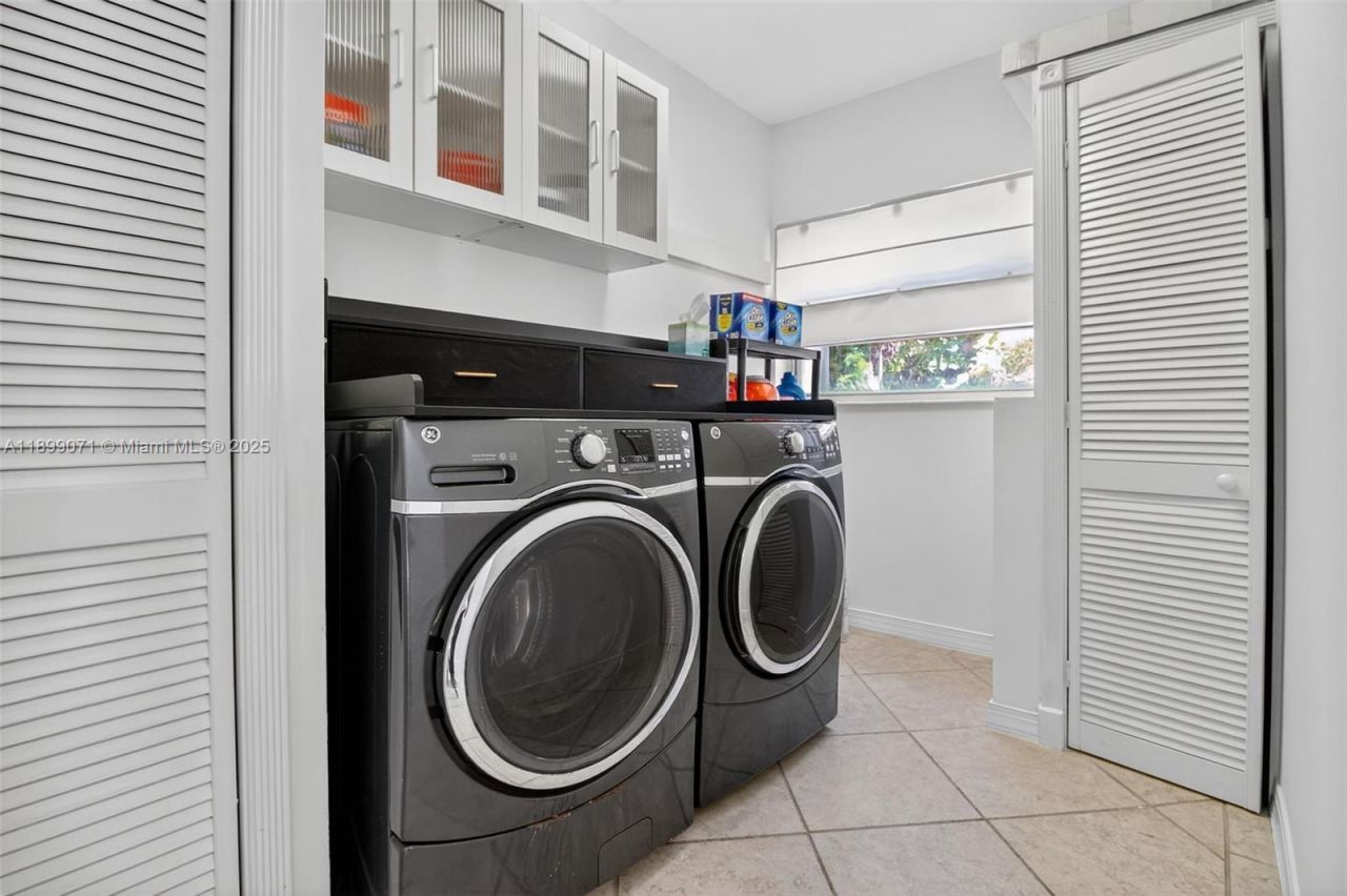 7720 SW 176th St, Palmetto Bay, FL 33157 Photo