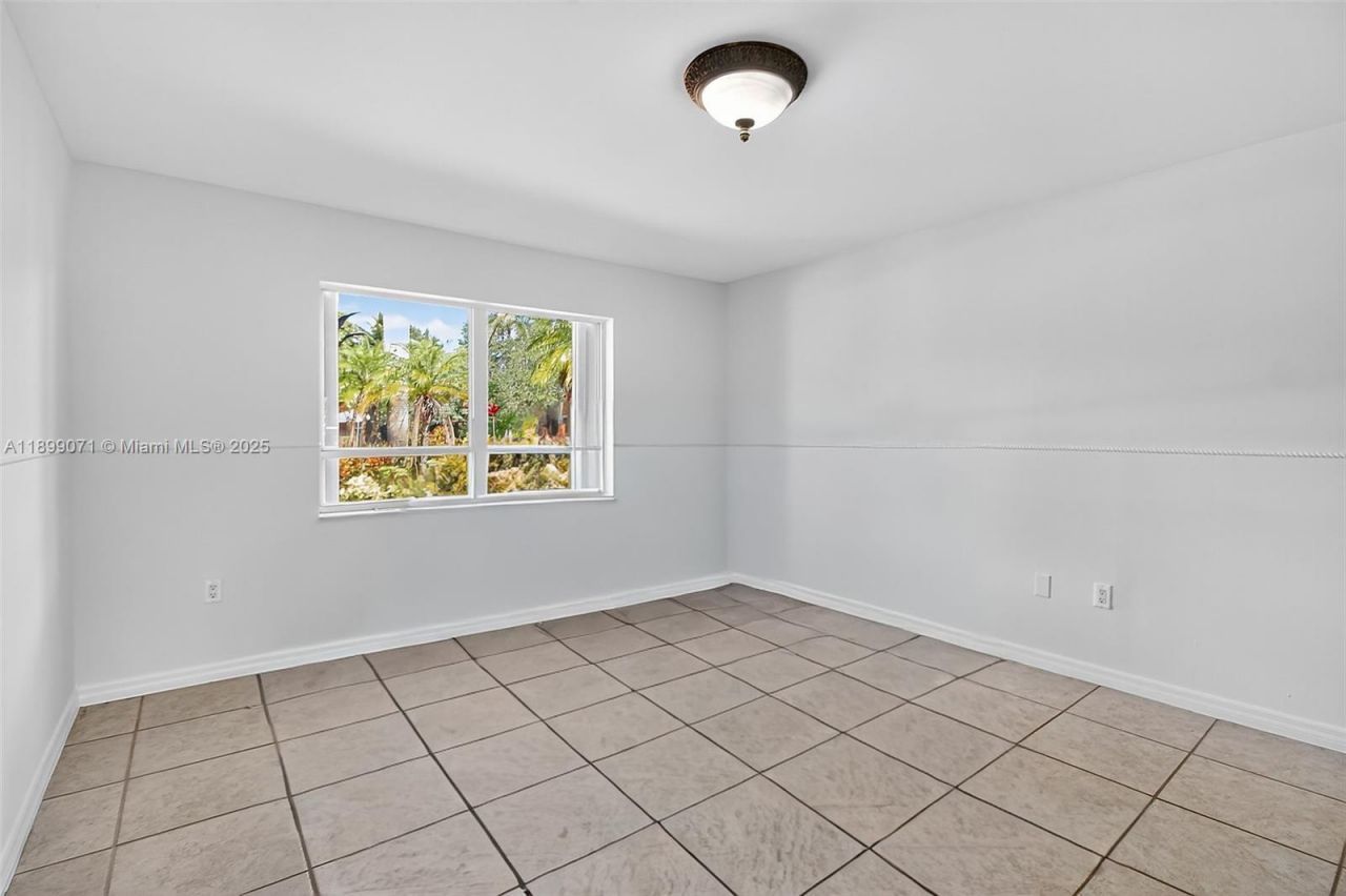 7720 SW 176th St, Palmetto Bay, FL 33157 Photo