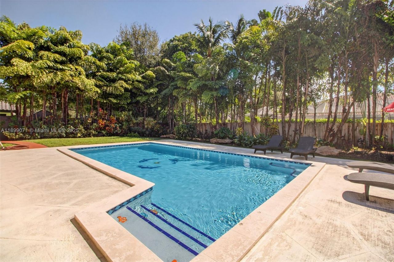 7720 SW 176th St, Palmetto Bay, FL 33157 Photo