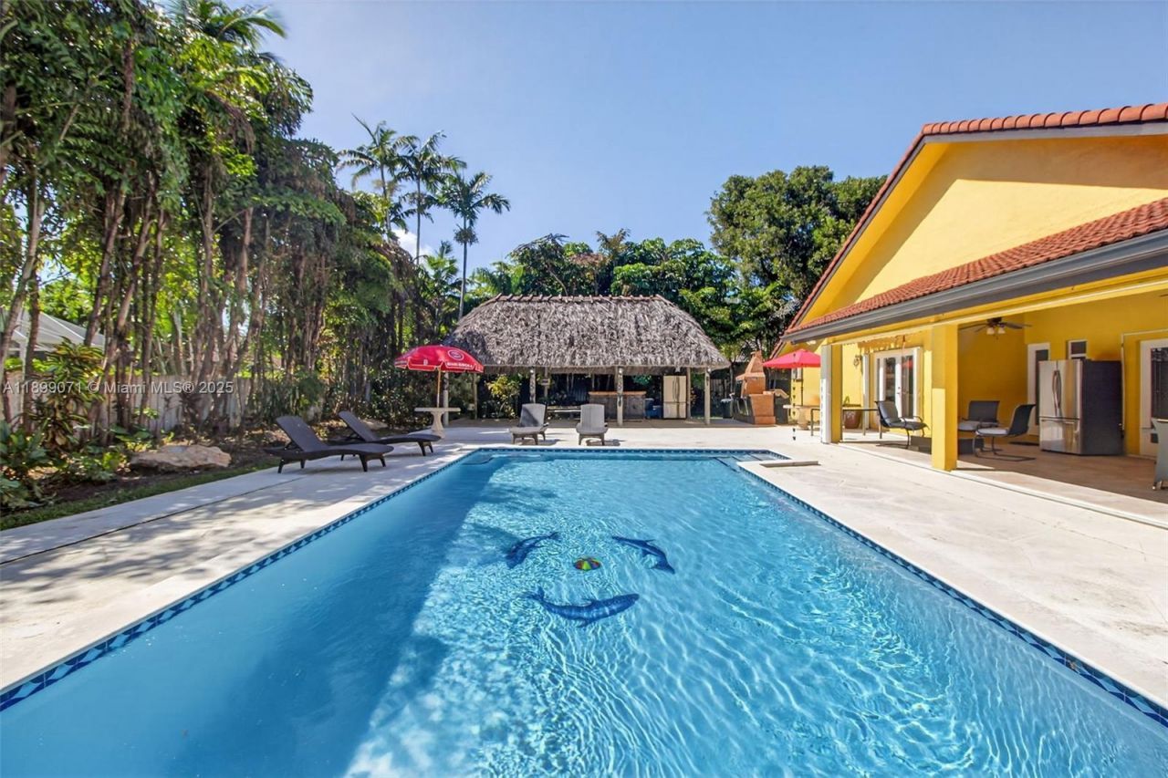 7720 SW 176th St, Palmetto Bay, FL 33157 Photo