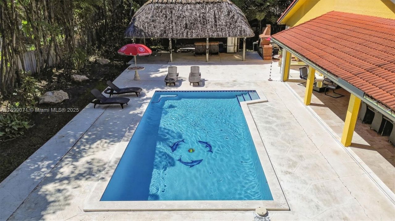 7720 SW 176th St, Palmetto Bay, FL 33157 Photo