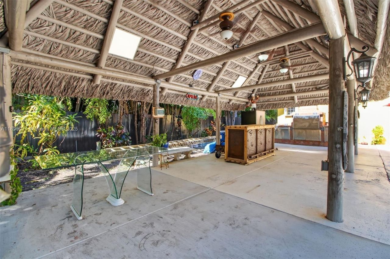 7720 SW 176th St, Palmetto Bay, FL 33157 Photo