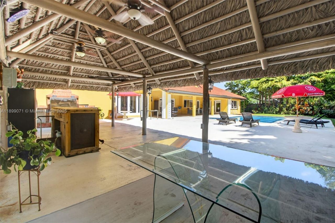 7720 SW 176th St, Palmetto Bay, FL 33157 Photo