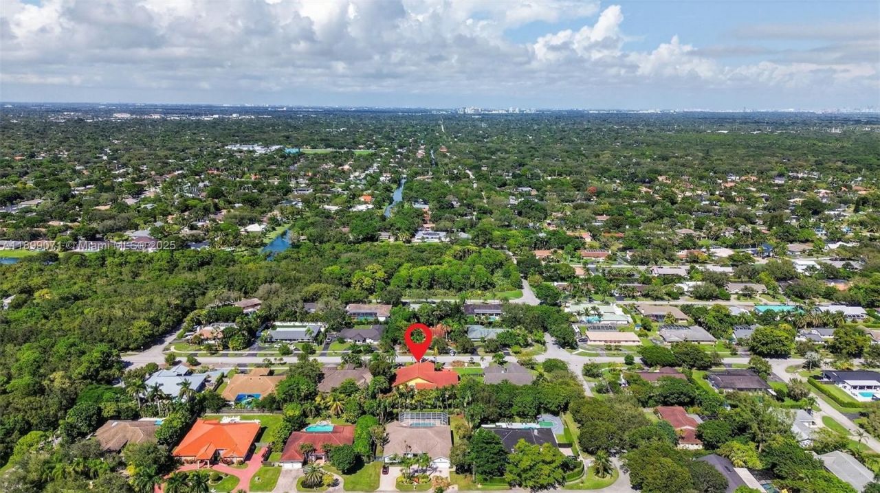 7720 SW 176th St, Palmetto Bay, FL 33157 Photo