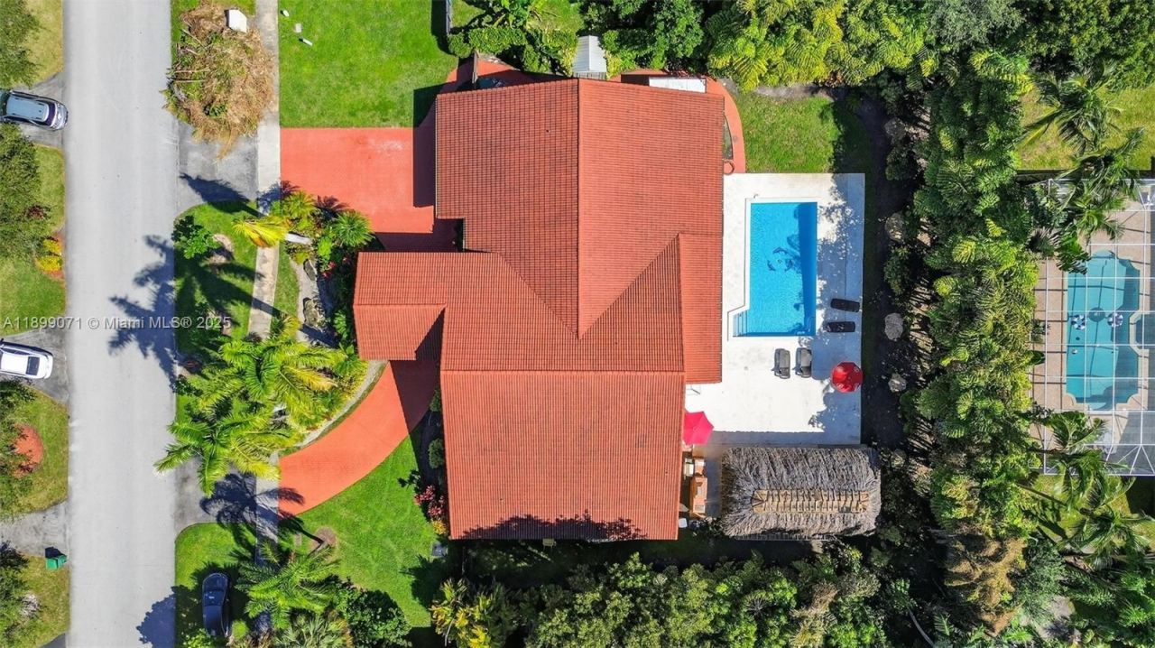 7720 SW 176th St, Palmetto Bay, FL 33157 Photo