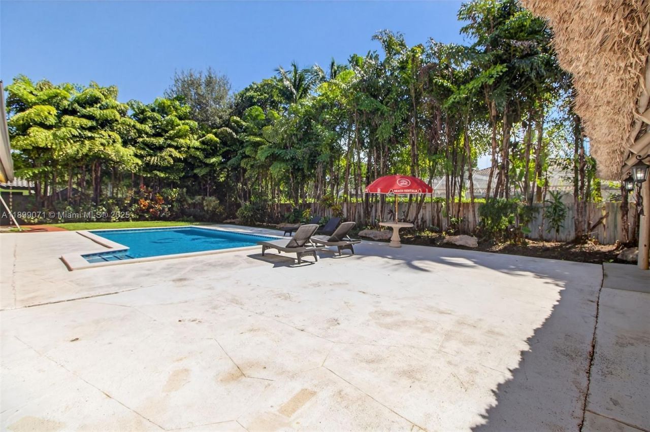 7720 SW 176th St, Palmetto Bay, FL 33157 Photo