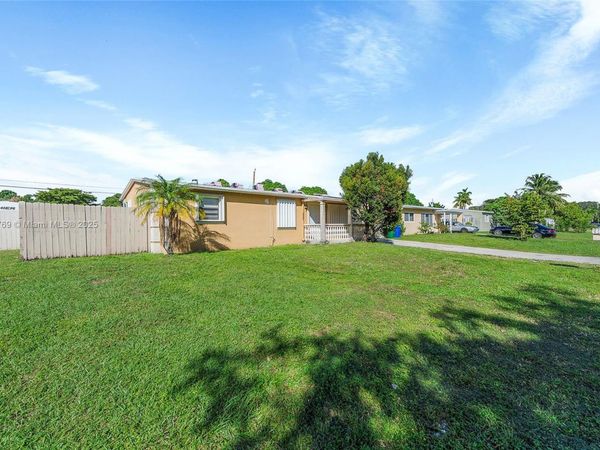 2545 NW 59th Ave, Margate, FL 33063